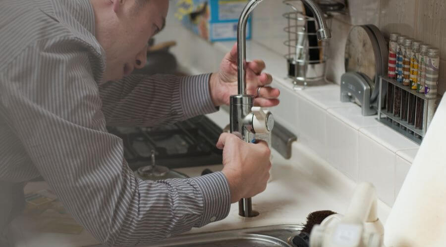 Local water heater installation in Stover, MO